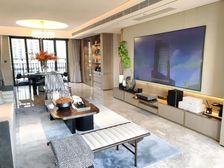 降价急售 保利和府 白坯1万整 头排湖景房 入户花园 格局靓