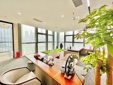 江北嘴力帆中心正电梯口丨豪华装修看洪崖洞丨11隔间80工位