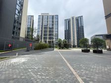 地铁口700米 跃层住宅 现房 直接上楼看实体