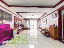 房源优选:罕见南北四居 两厅三卫 方正户型 居住舒适!