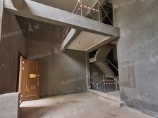 中航城A区 6室3厅 1万