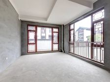 太湖香山带码头的邻水大独栋环绕花园别墅,总价低不限g性价比高