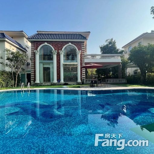 华南碧桂园别墅 大花园 带泳池 停车方便 随时入住