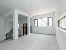 正南朝向 环境优美 低密度社区 次新小区 动静分离