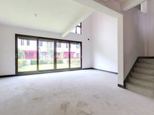 豪宅别墅世茂铜雀台全新毛坯大联排低于市场价,诚心出售看房方便