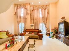 花园路 叠加别墅 精装修 看房随时