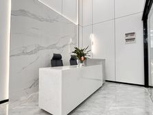 送露台丨电梯口300平6个隔间全采光龙头寺力帆时代物管便宜