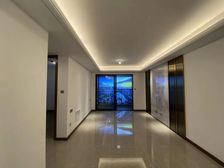 清盘中 中骏世界城11号线花桥地铁站200米 精装修3房2卫