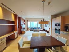 国贸东三环银泰中心,137平一居,1115万,全东向,景观好