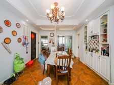 聆湖苑大4房,带车位,楼层好,位置好,南北通透,双阳台有钥匙