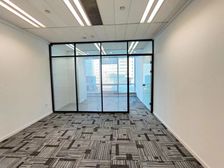 市中心 地铁口 红豆广场 云蝠 财富 交银大厦 精装修带隔断