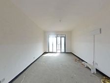 绿地新都会 南北通透,采光好 近地铁 视野好,诚心出售