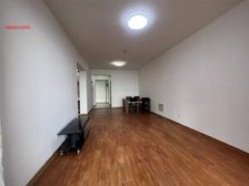 房源,房子有个小露台,自住保养好