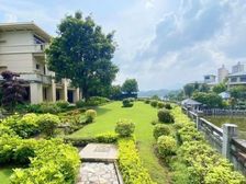 一线临湖白鹭岛庄园别墅大花园 做好园林鱼池雅居乐白鹭湖别墅