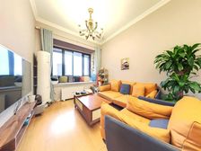 满五年,精装全配,随时看房。业主捉ji置换出售