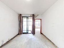 艺泰安邦59平一室一厅,电梯房中间楼层,税费各付!