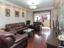 电梯大三房!!!名师华苑 南向简装修 安静不临街