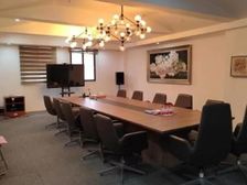 地铁口创意园! 豪华装修!租一层用两层!复式层高5.8