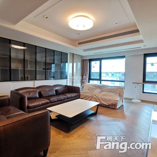 万柳书院顶层上跃,使用面积300平,带车位