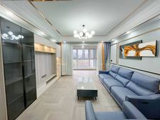 绿地新都会,地铁口电梯花园洋房,南北双阳台,赠送大露台