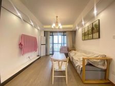 刚需小三居 电梯房 正南朝向 满五 商品住宅 房龄新