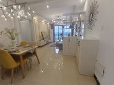 水岸花城新装 业主置换 赠全屋家私电器 首期6万 随时看