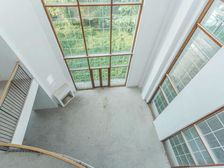 比银行评估 ,客厅主卧全朝南,客厅直看小瀑布