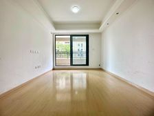 赠露台 2房2卫 少有户型 空房出售 看房随时