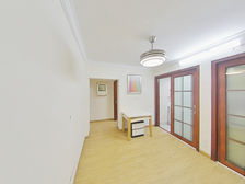 电梯2改3房,空关急售,各付税,随时交易,小区门口双地铁