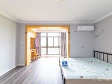 地铁旁 复式带露台 实际使用面积190平方 婚房装修