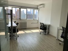 2至3人办公室能注册 包水电国贸周边写字间工作室