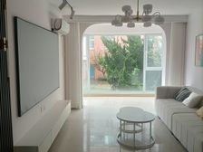 1楼半 东边户 带大落地窗的南北通透两居室 拎包入住全明户型