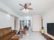 保利罗兰国际 南向精装修 中间楼层 公立书包未占用