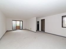 世茂三期 毛坯好房 中上楼层 采光很好 随时看房 可以大刀