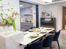 便宜10来个 众成开发昌大建设万科物业 四室双卫 随时看房