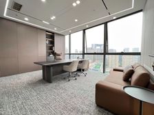 电梯口24H空调!高区采光方正户型6隔间39工位!商圈成熟!