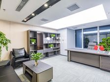 楼盘C位 临中国尊国贸三期 阳光金融新盘出租 带家具正对电梯