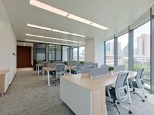 陆家嘴滨江大道,离江100米,高维大厦全新楼层多面积精装出租