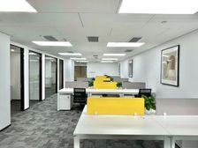 号外 金辉大厦 地铁上建 精装修带家具 高层视野宽阔