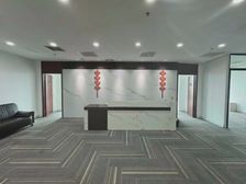 呼家楼丨交通便利丨精装修丨金融丨正对电梯丨高层视野丨东向