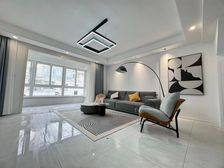 绿洲华庭苑 新上叠加别墅 三复四 三房朝南 核心位置 带阁楼