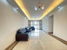 东城华庭 3房 包税费 南向 中层 送车位 价格可谈