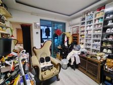 万里笋盘 次新小区 电梯中高区 户型方正 视野开阔 诚意出售