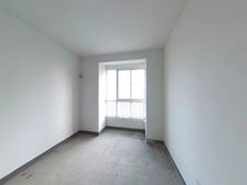 房主大亏100个,诚意出售。青年路 。。。