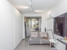 中间楼层,30w精装修,一梯两户,采光无遮挡,位置很好!