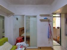 低于市场价1XX万出 本人是小区专家 近地铁公园 看房方便