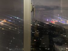 可看中国馆,低于同小区50万,急售。电梯边套,2房带客厅