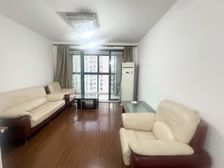 新上笋盘,满五 壹,送地下车位,中心 位置,已买急售价好谈