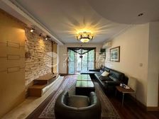 优雅设计,从细节到整体体现出豪华品质,带来高尚的生活品味