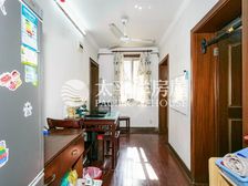 莘松七村 2室1厅1卫 普通装修 229万元